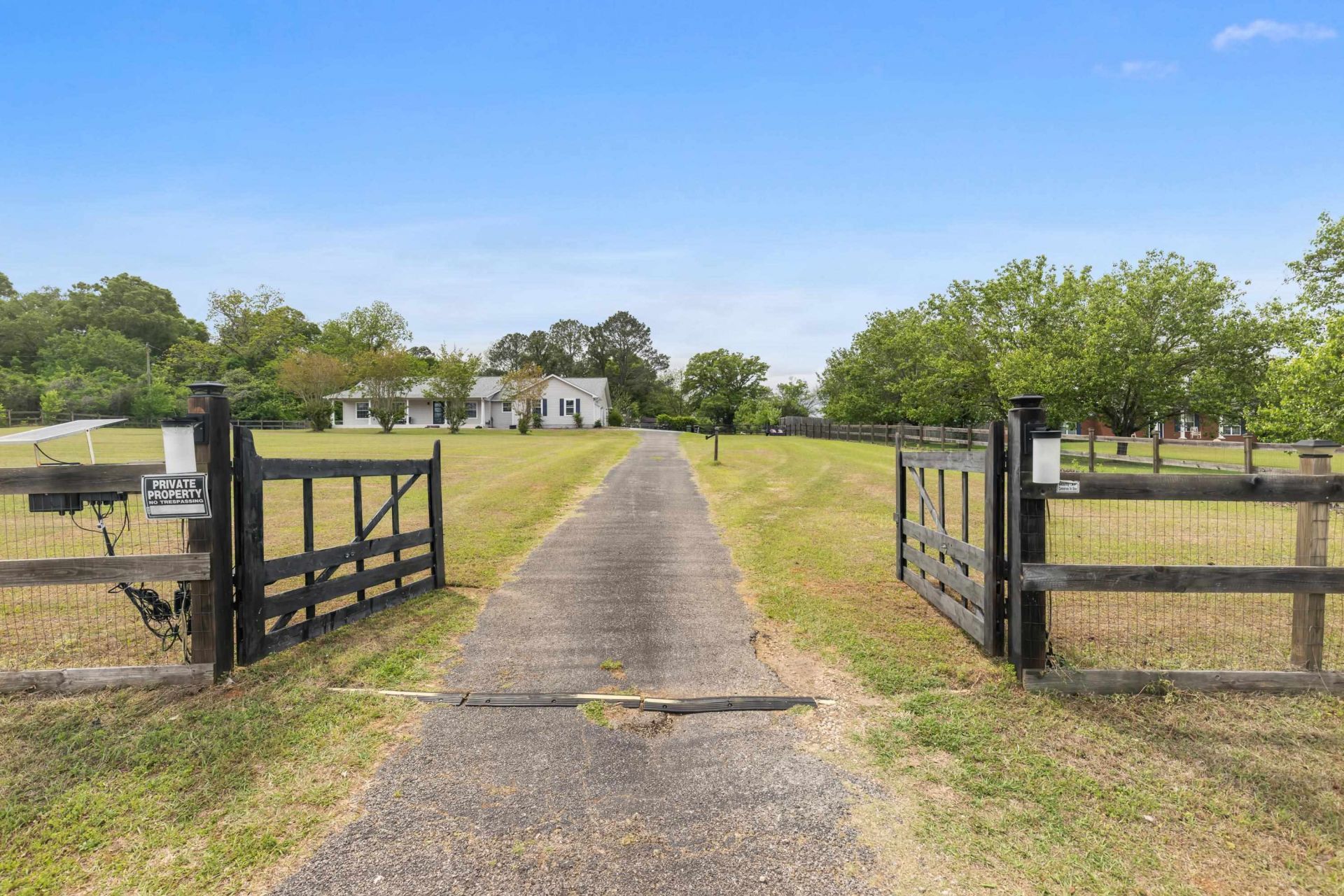 1386 Tung Hill Drive, Tallahassee, FL 32317 Photo