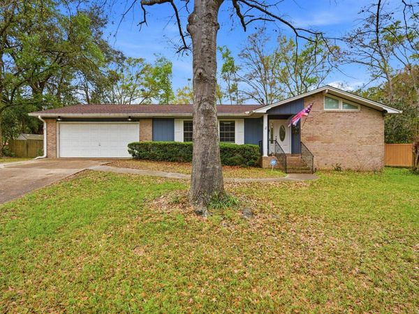 3120 Briarwood Drive, Tallahassee, FL 32308