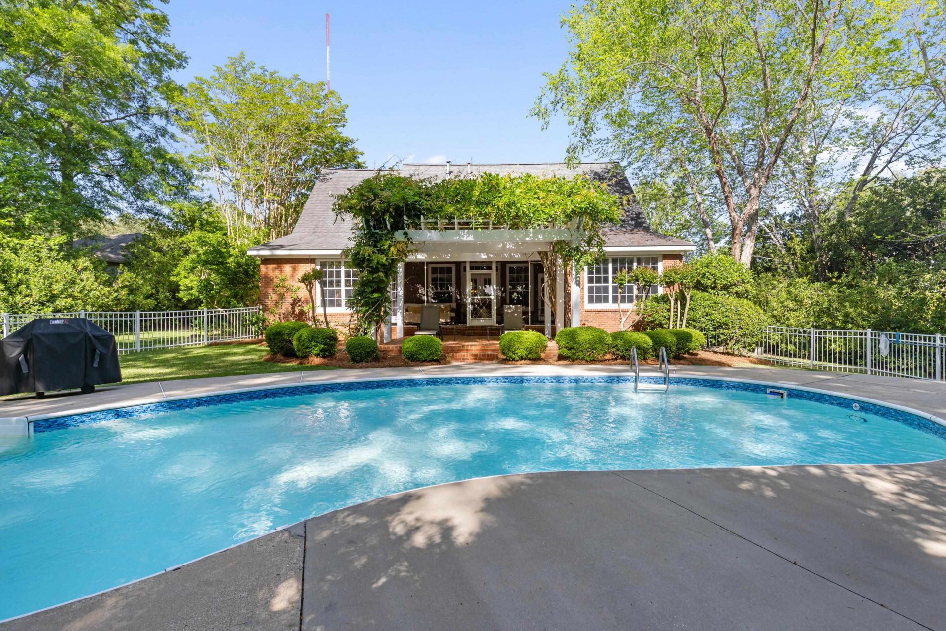 2025 Herb Court, Tallahassee, FL 32312 Main Photo