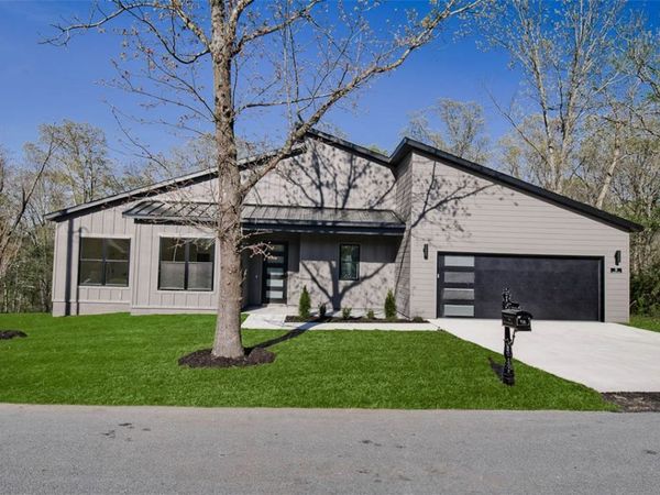 35 Coalburn Drive, Bella Vista, AR 72715