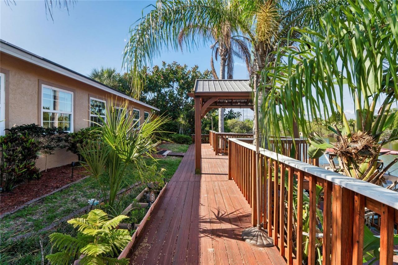 2529 San Luis Road, Holiday, FL 34691 Photo