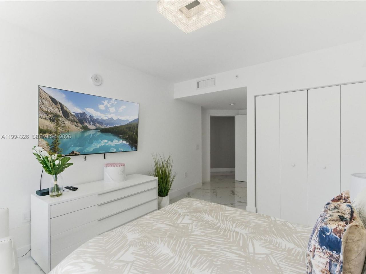 330 Sunny Isles Blvd, Unit 5-1508, Sunny Isles Beach, FL 33160 Photo