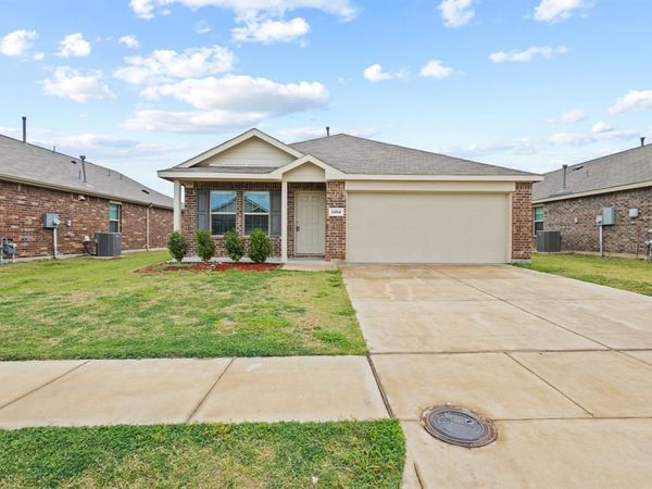2604 Spring Time Drive, Ennis, TX 75119