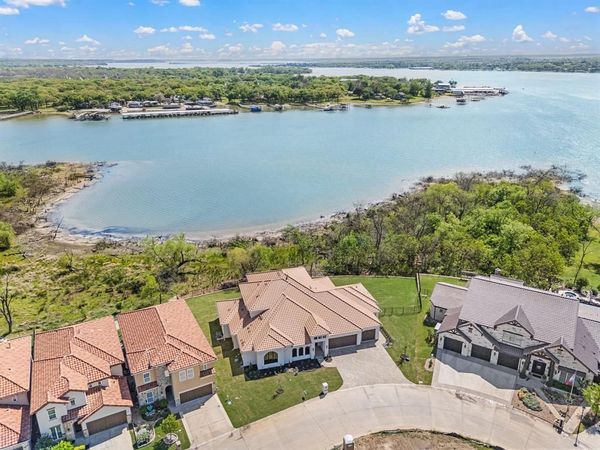 9065 Lakeside Drive, Fort Worth, TX 76179