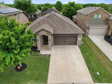 1004 Brownford Drive, Fort Worth, TX 76028