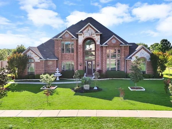 1611 Mustang Court, Cedar Hill, TX 75104