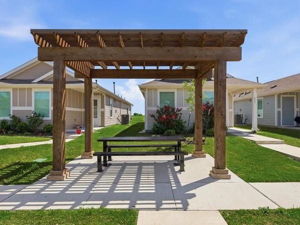 454 Eagle Wind Way , Ferris, TX 75125