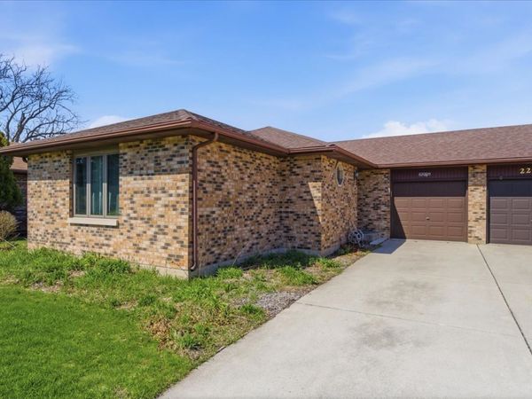 227 Hillcrest Avenue , Unit A, Yorkville, IL 60560