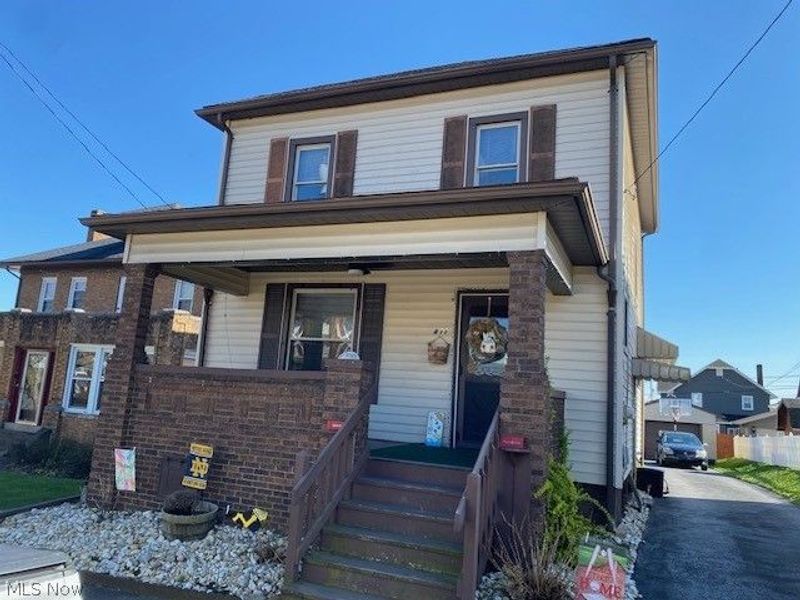 811 Loretta Avenue, Toronto, OH 43964 Photo 1