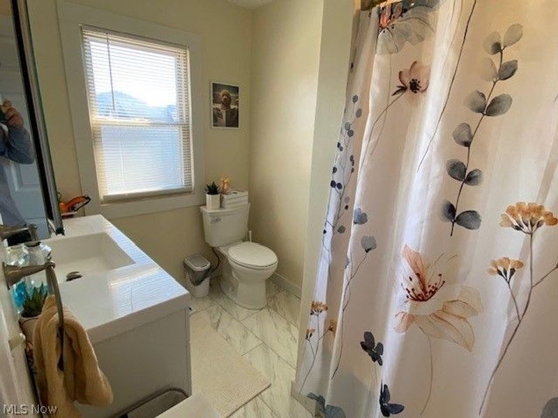 811 Loretta Avenue, Toronto, OH 43964 Photo 16