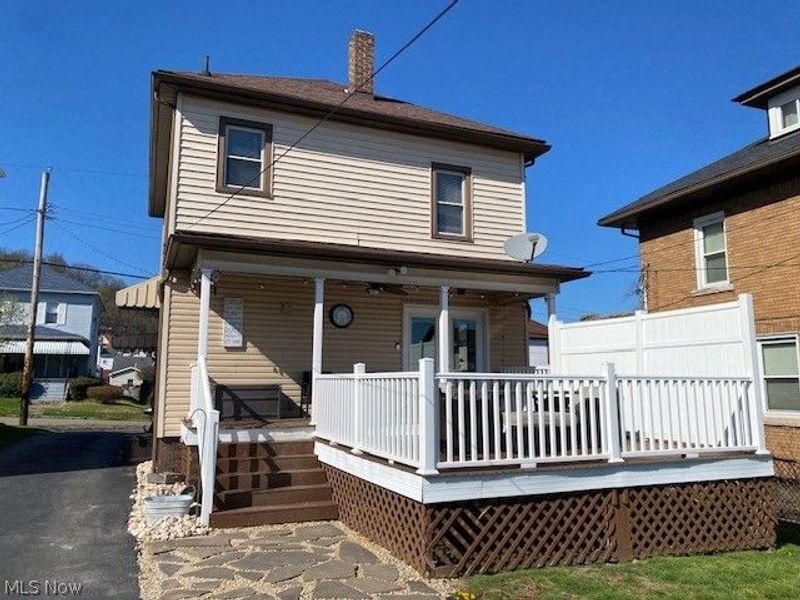 811 Loretta Avenue, Toronto, OH 43964 Photo 3