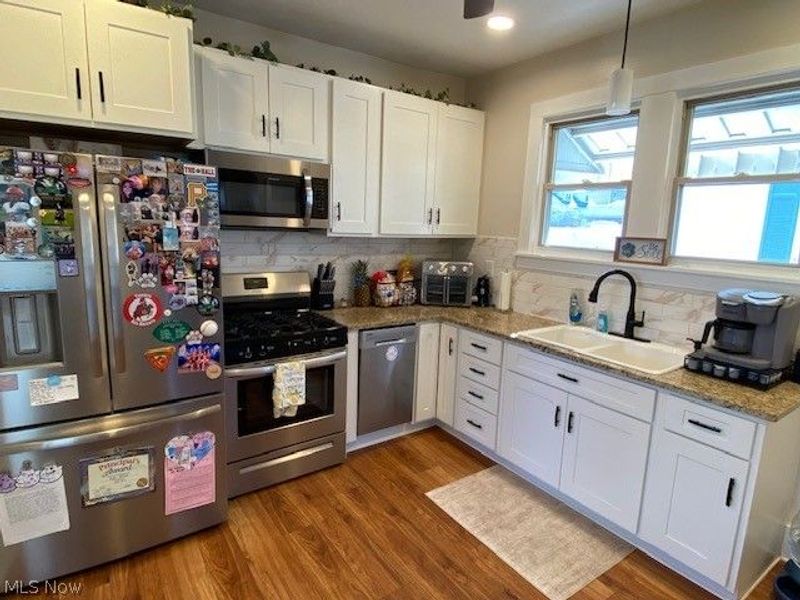 811 Loretta Avenue, Toronto, OH 43964 Photo 7