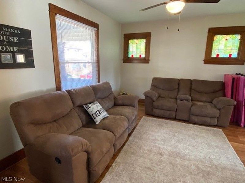 811 Loretta Avenue, Toronto, OH 43964 Photo 9