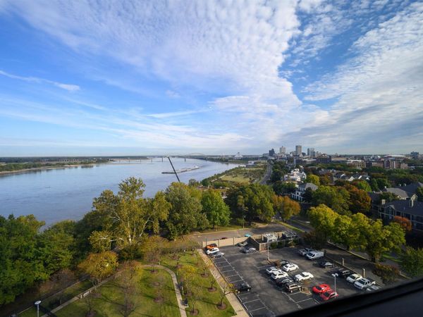 655 RIVERSIDE DR, Unit 1103, Memphis, TN 38103