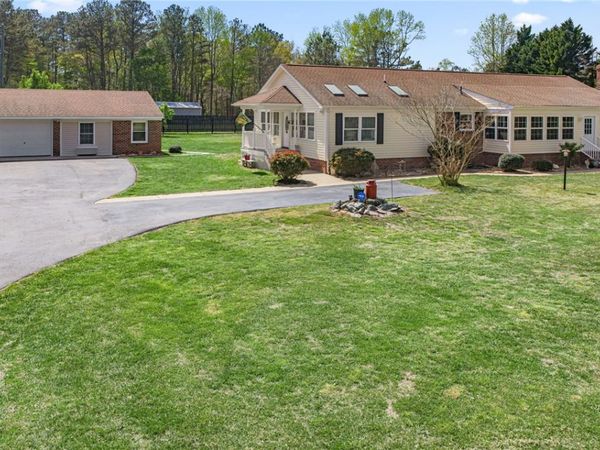 5542 Dilly E Lane , Gloucester, VA 23061