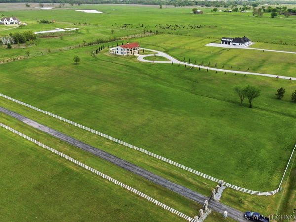 3961 W 201st Street S, Mounds, OK 74047