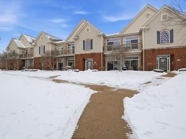 W206N16731 Blackberry Cir, Unit 1526, Jackson, WI 53037