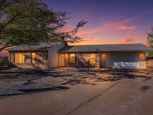 1320 Manzanita Court SE, Rio Rancho, NM 87124