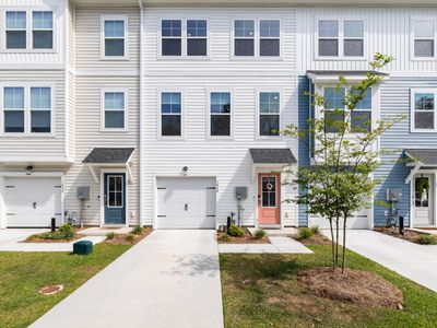 1040 Old Cypress Run, Hanahan, SC 29410