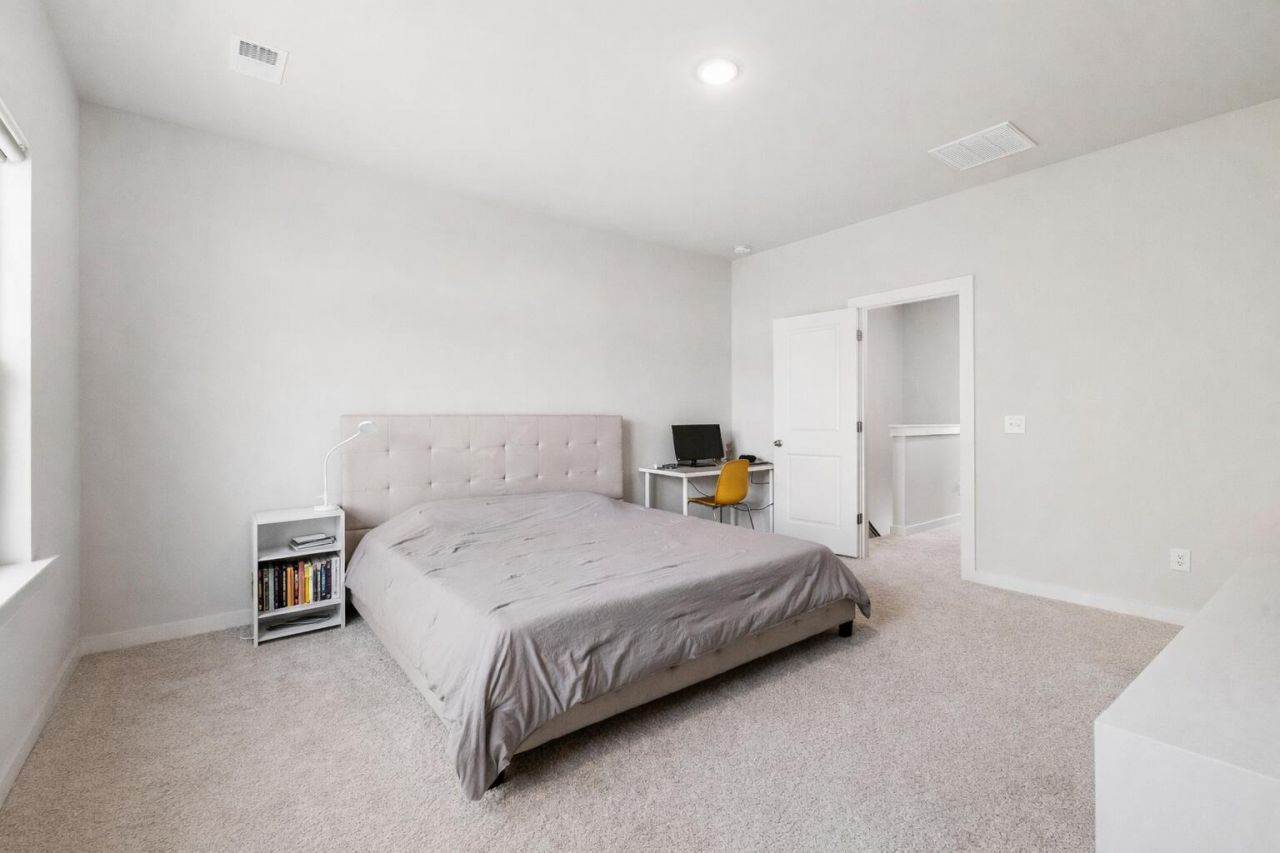 1040 Old Cypress Run Photo 24