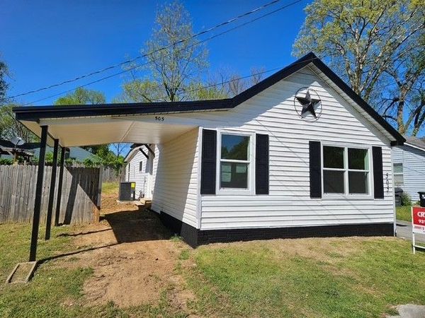 505 E 17th Street , Columbia, TN 38401