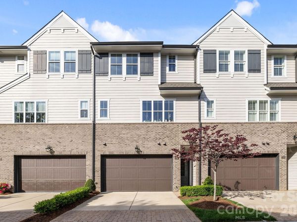 1241 Cotswold Place , Charlotte, NC 28211