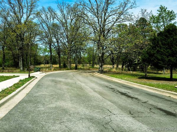 Oklahoma Street, Tahlequah, OK 74464