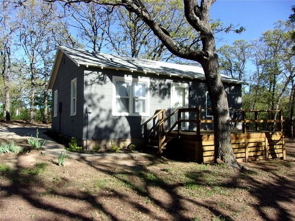 44021 Fairview Road, Maud, OK 74854