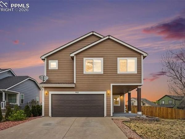 982 Legend Oak Drive, Fountain, CO 80817