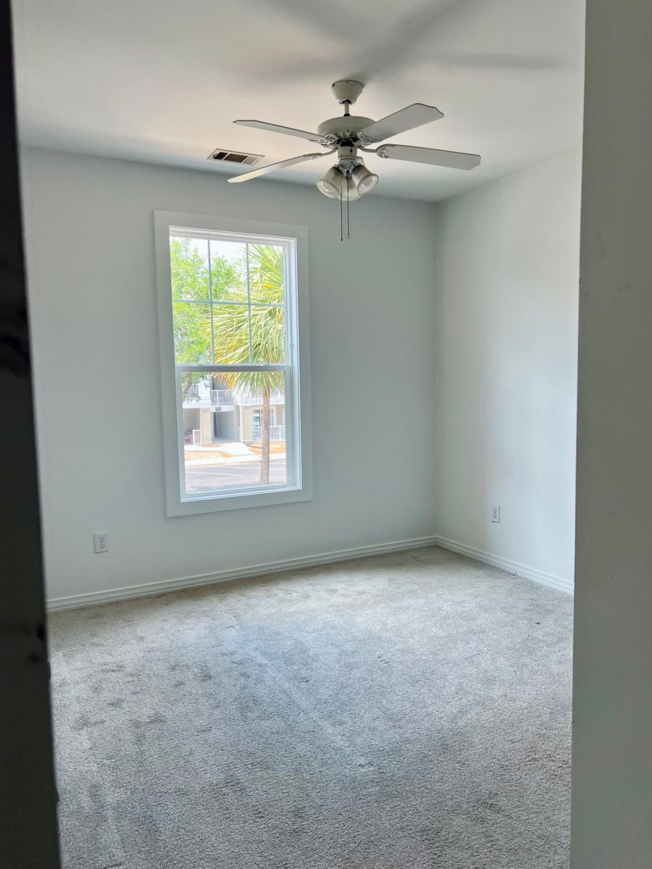 130 River Landing Drive Photo 12