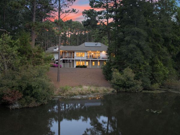 100 El Dorado Street, Pinehurst, NC 28374