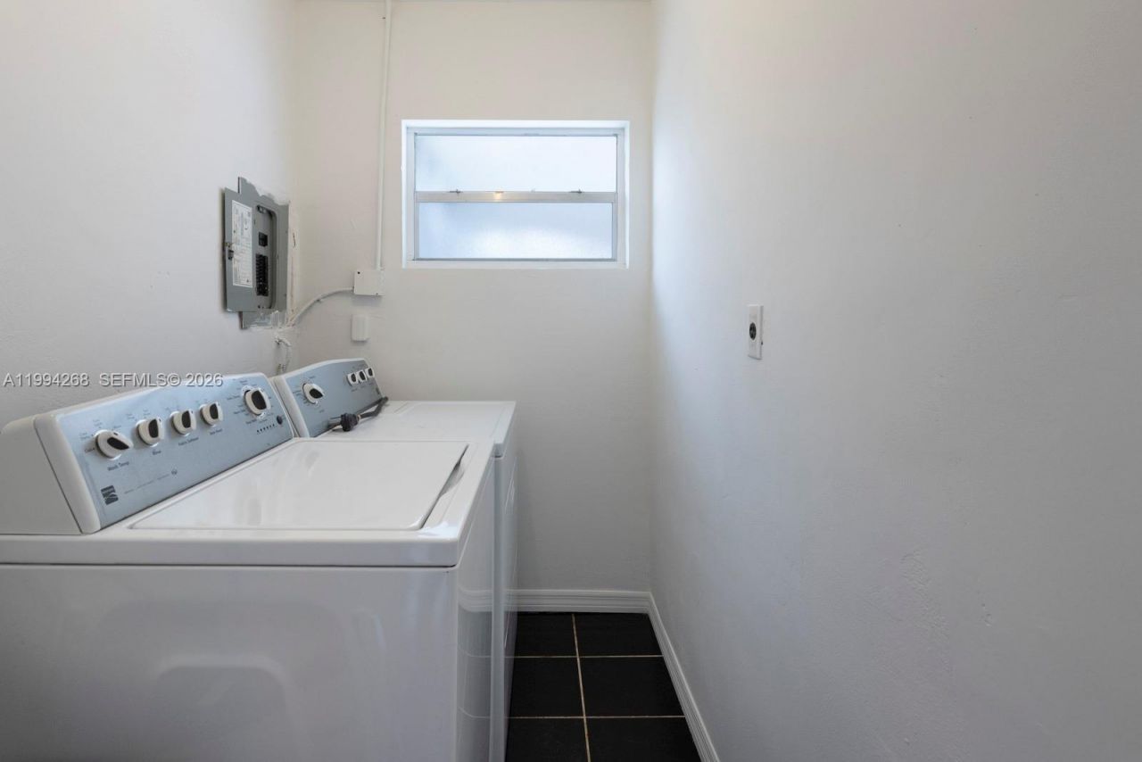 580 NW 189th Ter , Miami Gardens, FL 33169 Photo