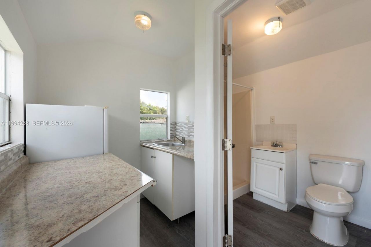 580 NW 189th Ter , Miami Gardens, FL 33169 Photo