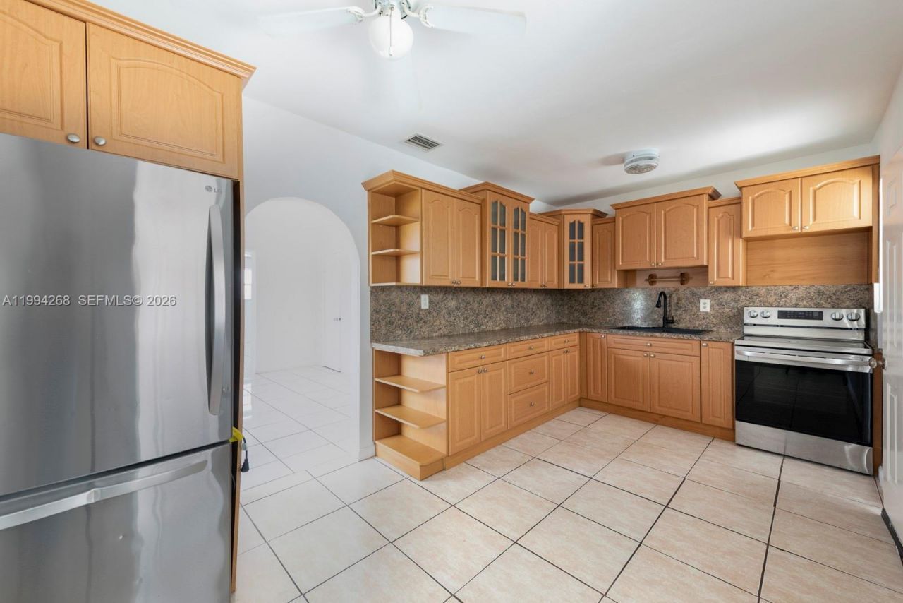 580 NW 189th Ter , Miami Gardens, FL 33169 Photo