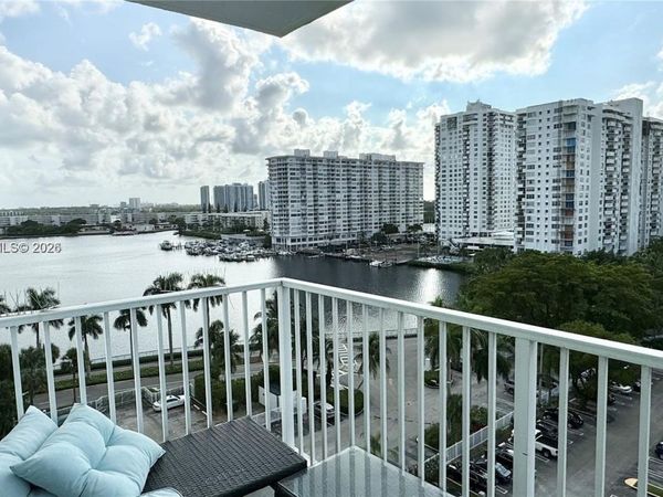 2801 NE 183rd St, Unit 1005W, Aventura, FL 33160