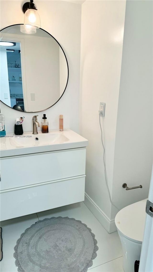 2801 NE 183rd St, Unit 1005W, Aventura, FL 33160 Photo