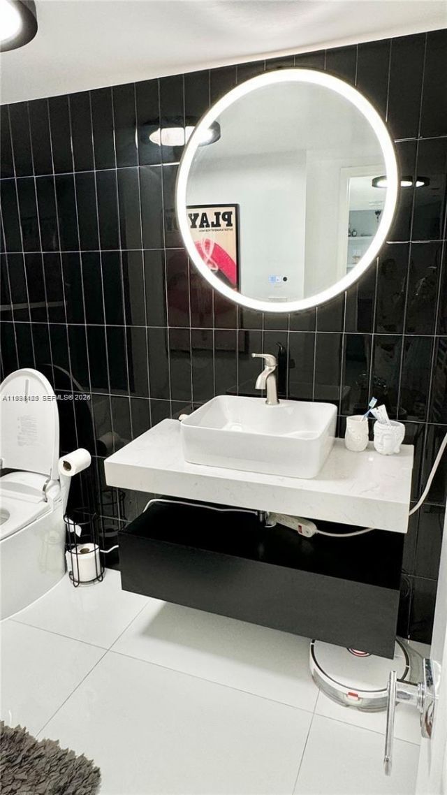 2801 NE 183rd St, Unit 1005W, Aventura, FL 33160 Photo