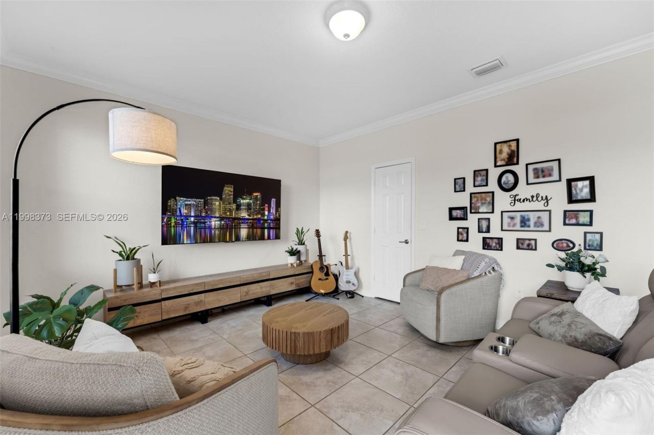 11307 SW 238th St , Unit n/a, Homestead, FL 33032 Photo