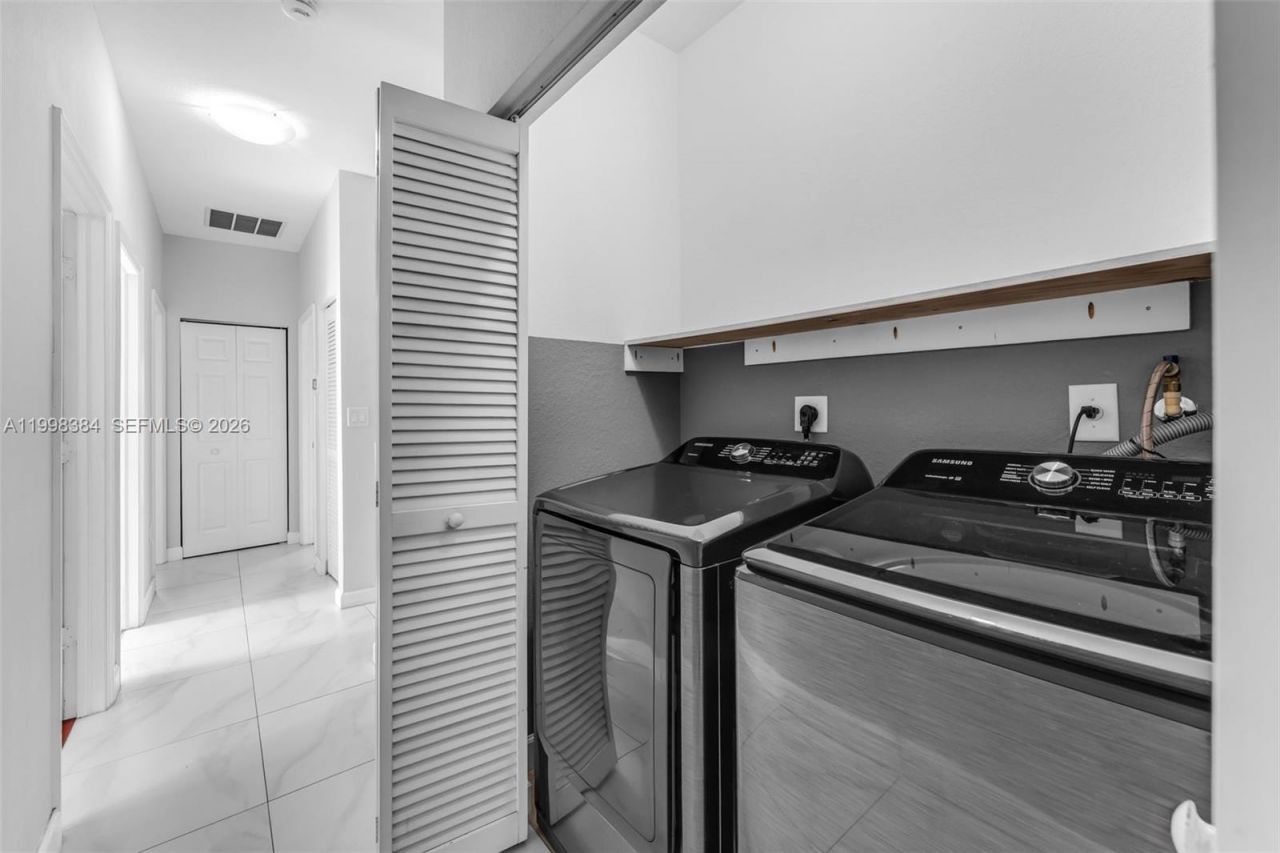 239 SE 31st Ter, Homestead, FL 33033 Photo