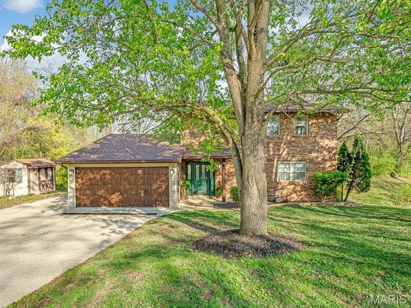 7 Starlite Hills Drive, Belleville, IL 62223