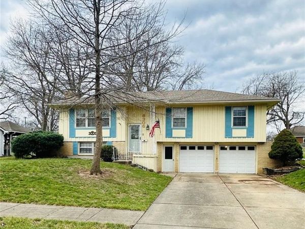 8306 Northern Street, Raytown, MO 64138