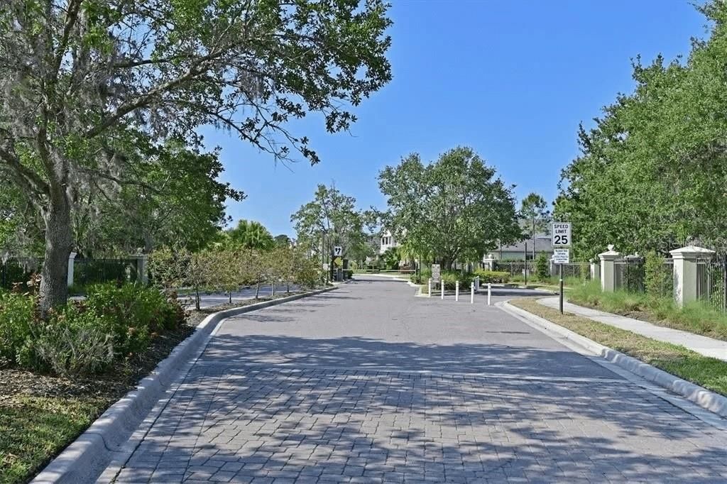 4815 Woodbrook Drive, Sarasota, FL 34243 Photo