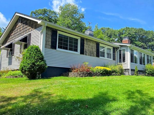 4 Woodsdale Drive, Jay, ME 04239