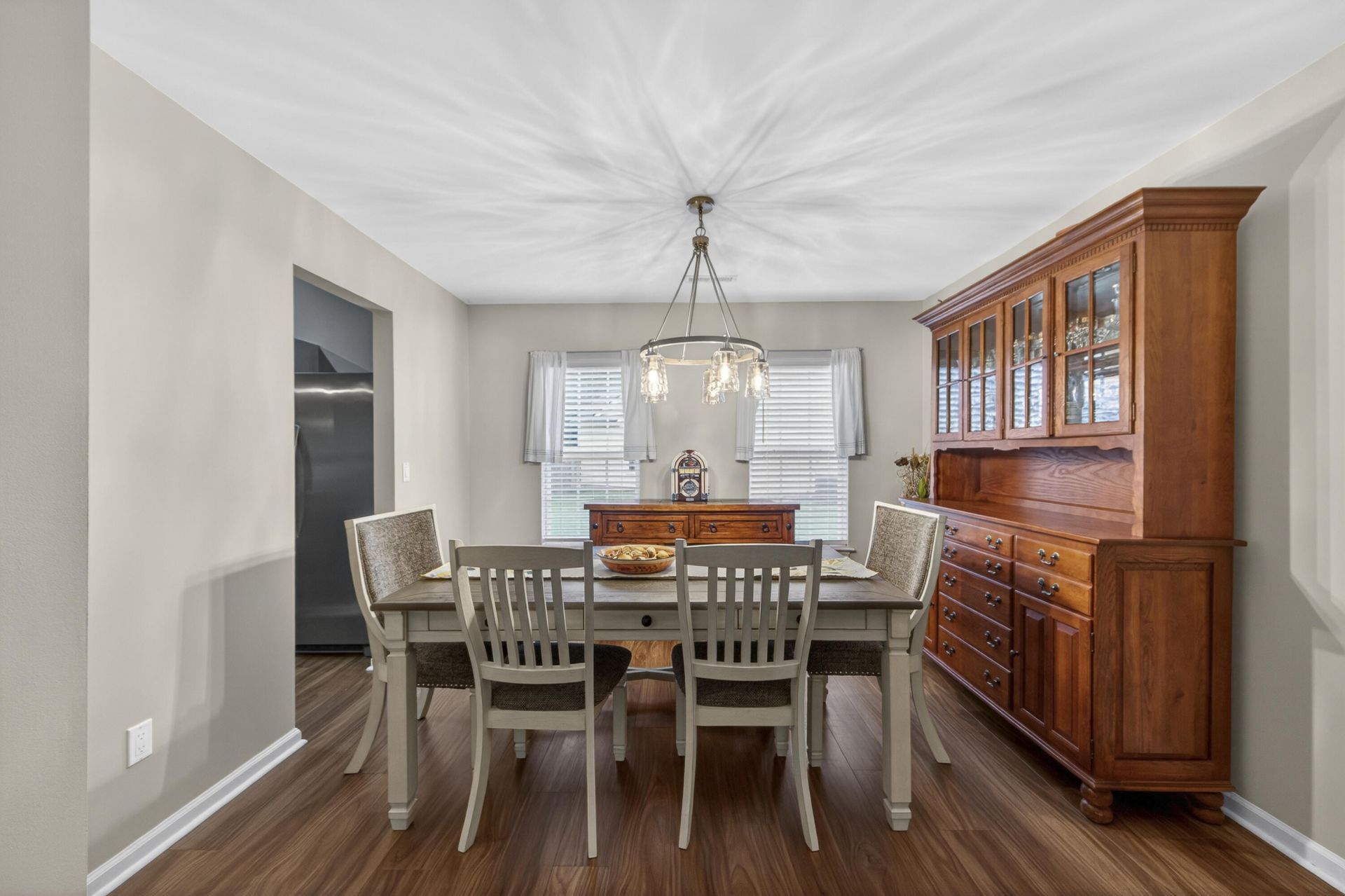 5252 Copley Circle Photo 12