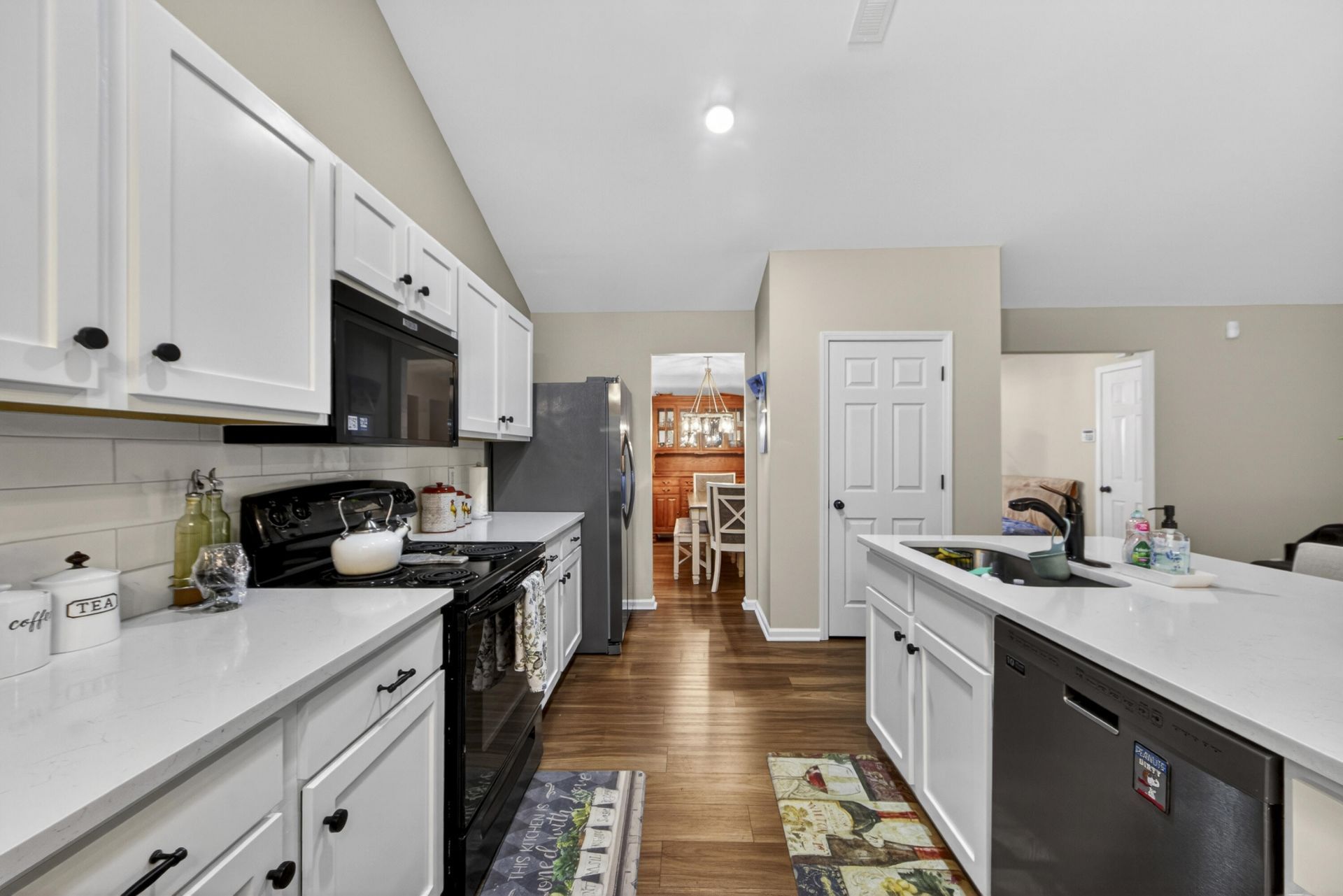 5252 Copley Circle Photo 17