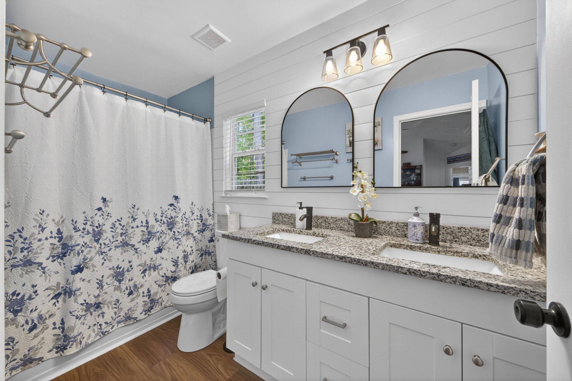 5252 Copley Circle Photo 34