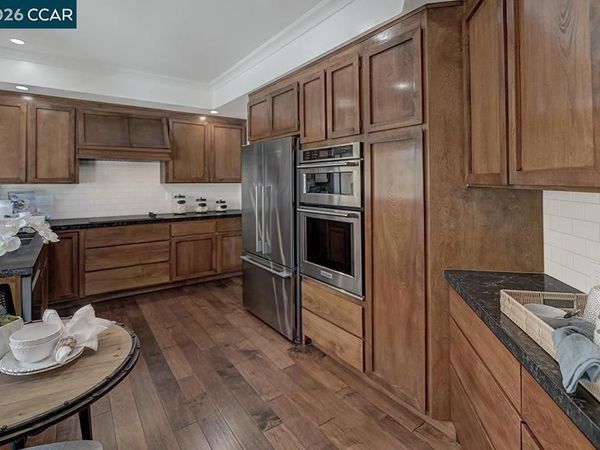 3711 Terra Granada Dr, Unit 3B, Walnut Creek, CA 94595