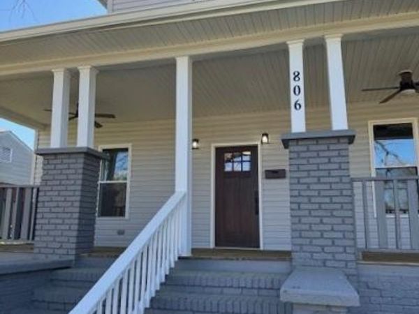 806 4th Street Drive NW, Hickory, NC 28601