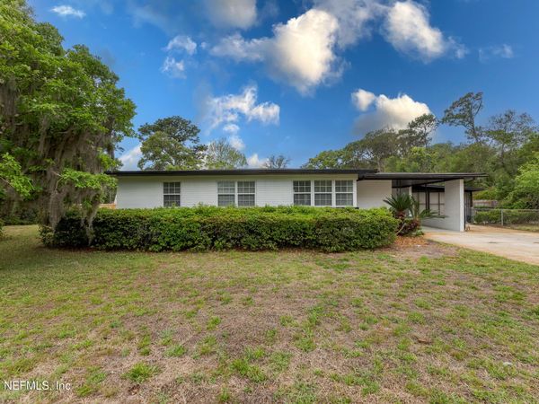 1948 HILLTOP Boulevard, Jacksonville, FL 32246