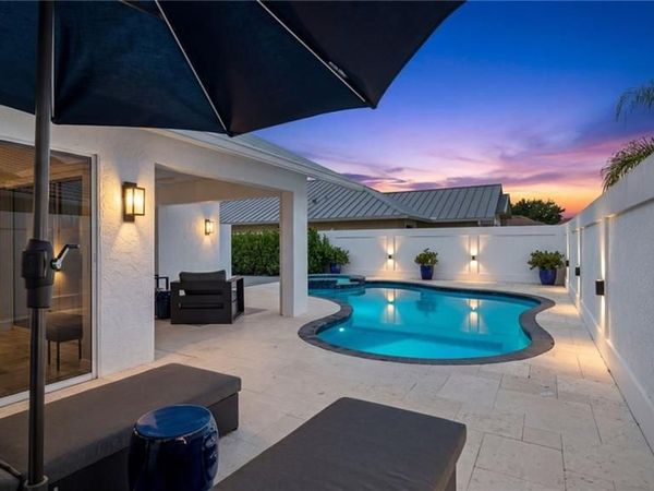 11049 Longshore WAY W, NAPLES, FL 34119